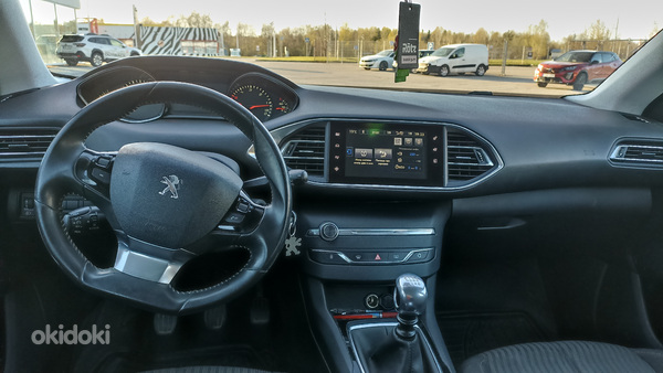 Peugeot 308 1.6d мануал 2014 (фото #5)