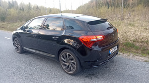 Citroen DS5 2.0d 133kw 2014a (3 foto / 9)