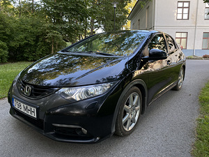Honda civic 2.2 tdi (5 foto / 11)