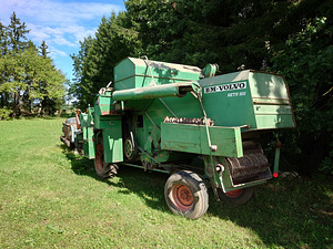 Volvo bm 800 aktiv kombain (3 foto / 7)