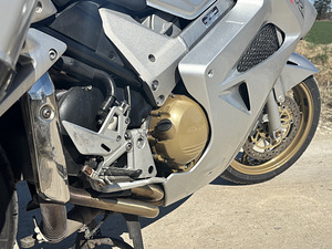 Honda vfr800 (8 foto / 9)