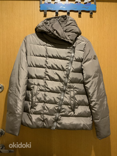 Женская пуховая куртка Armani