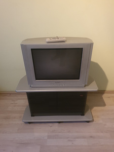 TV Samsung puldiga (2 foto / 2)