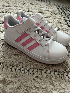 Tennised 35 adidas (1 foto / 5)