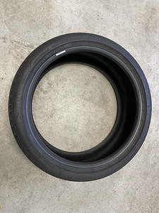 225/40/19 Bridgestone Turanza T005 (4 foto / 7)