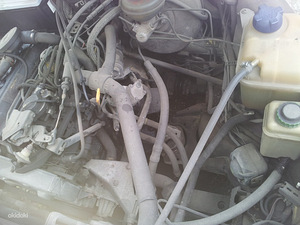 Audi 80 1.9D 55кВт (4 фото из 4)