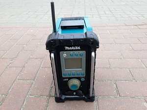 Makita BMR100 (1 foto / 4)