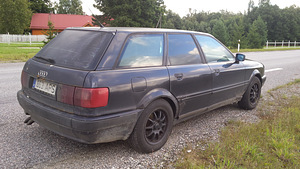 Audi 80 AVANT 1,9 66kW (4 foto / 5)