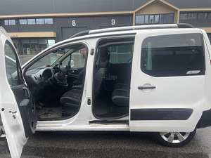 Citroen Berlingo Multispace XTR (3 фото из 14)