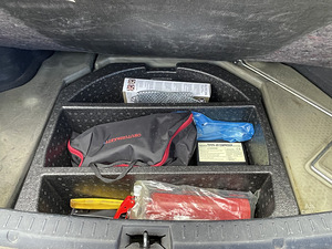 Toyota Avensis 2010 1.8 bensiin (9 foto / 15)