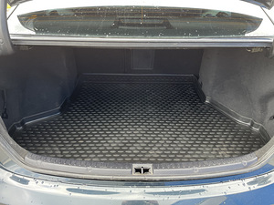 Toyota Avensis 2010 1.8 bensiin (4 foto / 15)