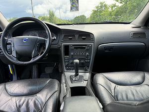 Volvo v70 2.4d 12”кВт (13 фото из 13)