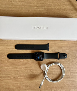 Apple Watch серии 6 40 мм