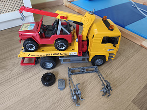 BRUDER MAN TGA эвакуатор, масштаб 1:16 (2 фото из 4)