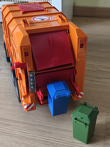 BRUDER MAN TGA Prügiauto oranž värvi 1:16 (2 foto / 4)
