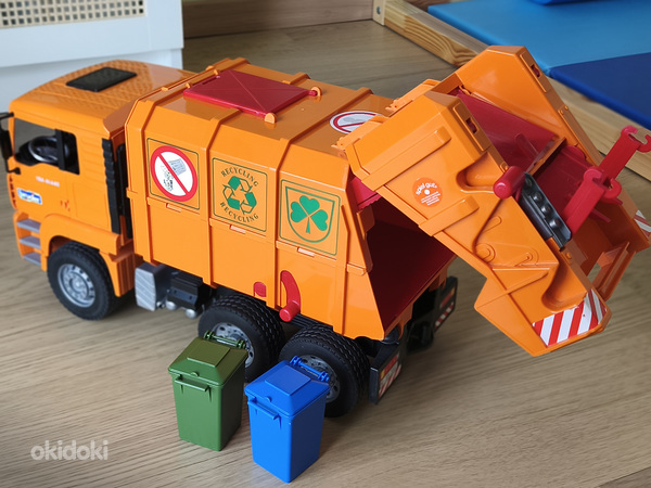 BRUDER MAN TGA Prügiauto oranž värvi 1:16