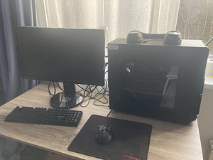 PC + Monitor 144hz; i7 7700k; GTX 1070 4gb; 16gb ram (3 foto / 3)