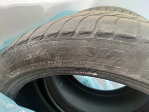 Pirelli 245/40/18 (2 foto / 2)