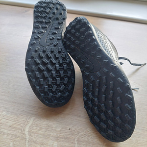 Nike kunstmuruputsad (2 foto / 2)