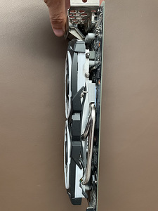 MSI RX580 8GB (2 foto / 5)
