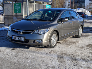 Honda Civic 1.3 70kW (2 foto / 8)