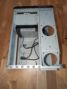 Silverstone SG11 arvutikorpus (3 foto / 8)