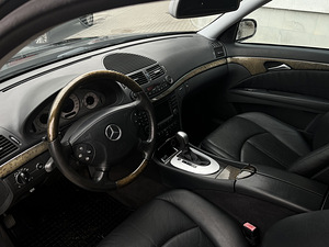 Мерседес-Бенц Е 320 4MATIC (5 фото из 12)