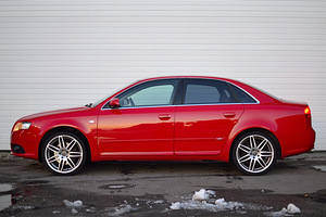 Audi A4 Quattro S-line (1 foto / 8)