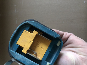 Makita trell+4.0ah aku (4 foto / 9)