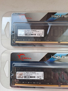 2x8GB DDR3 (2 foto / 2)