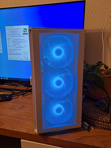 Budget Gamer Ryzen 5500/RX5700XT/32GB/M.2 1TB (3 foto / 6)