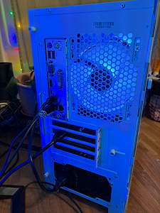 Budget Gamer Ryzen 5500/RX5700XT/32GB/M.2 1TB (5 foto / 6)