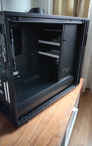 Fractal Design Define R6 korpus (5 foto / 7)