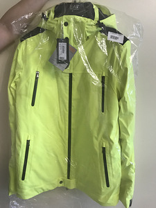 Emporio Armani (EA7) meeste jope (4 foto / 4)