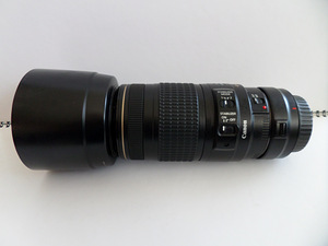 CANON EF 70-300mm f/4-5,6 IS USM (2 фото из 3)