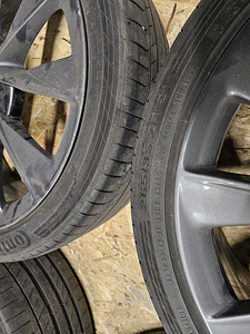 Tesla Model S / X 265/35R21 Continental SportContact (2 foto / 8)