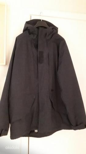 Зимняя куртка фирмы NIKE, размер XXL (фото #1)