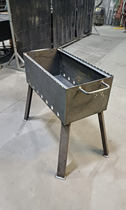 Müüa vastupidav metallgrill 4mm terasest.