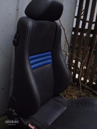 Передние автомобильные сидения Recaro кожа (фото #2)