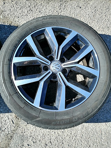 17" VW valuveljed Nivelles suverehvidega (4 foto / 6)