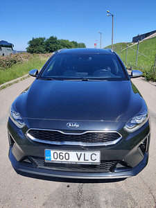 Kia Ceed SW GT-Line 1.4 Turbo (2 foto / 10)