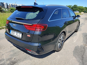 Kia Ceed SW GT-Line 1.4 Turbo (6 foto / 10)