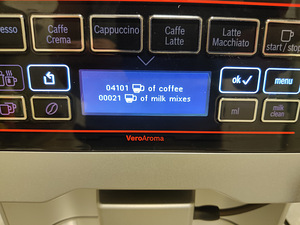Bosch täisautomaatne espressomasin (7 foto / 8)