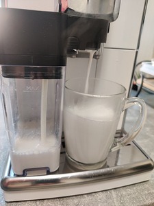 Philips täisautomaatne kohvimasin (4 foto / 7)