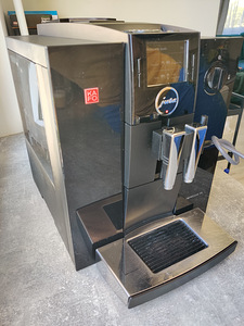 Jura täisautomaatne kohvimasin (1 foto / 5)