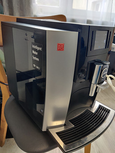 Jura automaatne espressomasin (2 foto / 5)