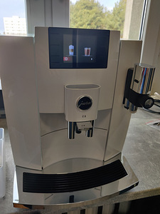 Jura täisautomaatne espressomasin (2 foto / 8)