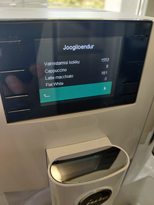 Jura täisautomaatne espressomasin (7 foto / 8)