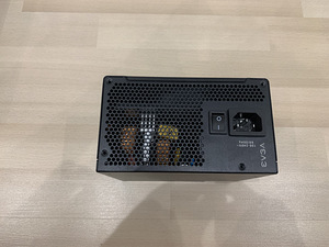 EVGA SuperNOVA GT + Gold 850 W (7 foto / 7)