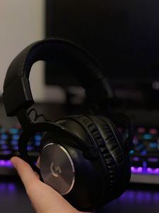 Mänguarvuti koos komplektiga (5 foto / 8)
